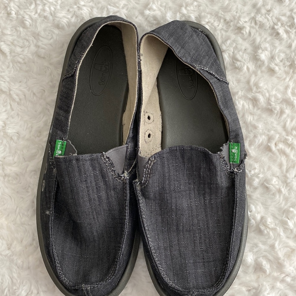 Women’s woven dark grey slip on shoes